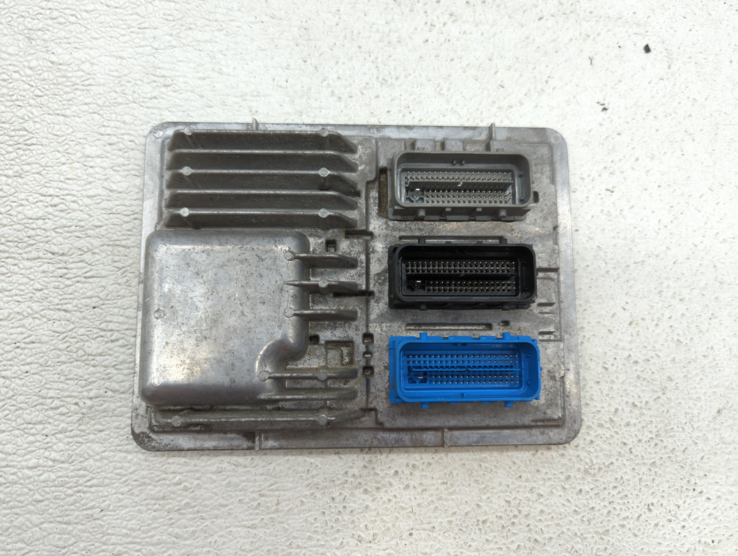 2019 Chevrolet Camaro PCM Engine Control Computer ECU ECM PCU OEM P/N:12697902 12687467, 12669908, 12681528 Fits Fits 2017 2018 OEM Used Auto Parts