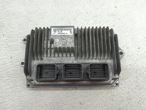 2015 Honda Cr-V PCM Engine Control Computer ECU ECM PCU OEM P/N:37820-5LA-A53 37820-5LA-A52 Fits OEM Used Auto Parts