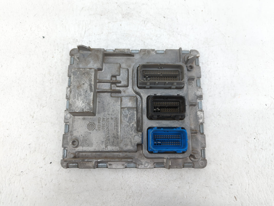 2020-2021 Chevrolet Malibu PCM Engine Control Computer ECU ECM PCU OEM P/N:12702989 12696017, 12703745 Fits Fits 2020 2021 2022 OEM Used Auto Parts