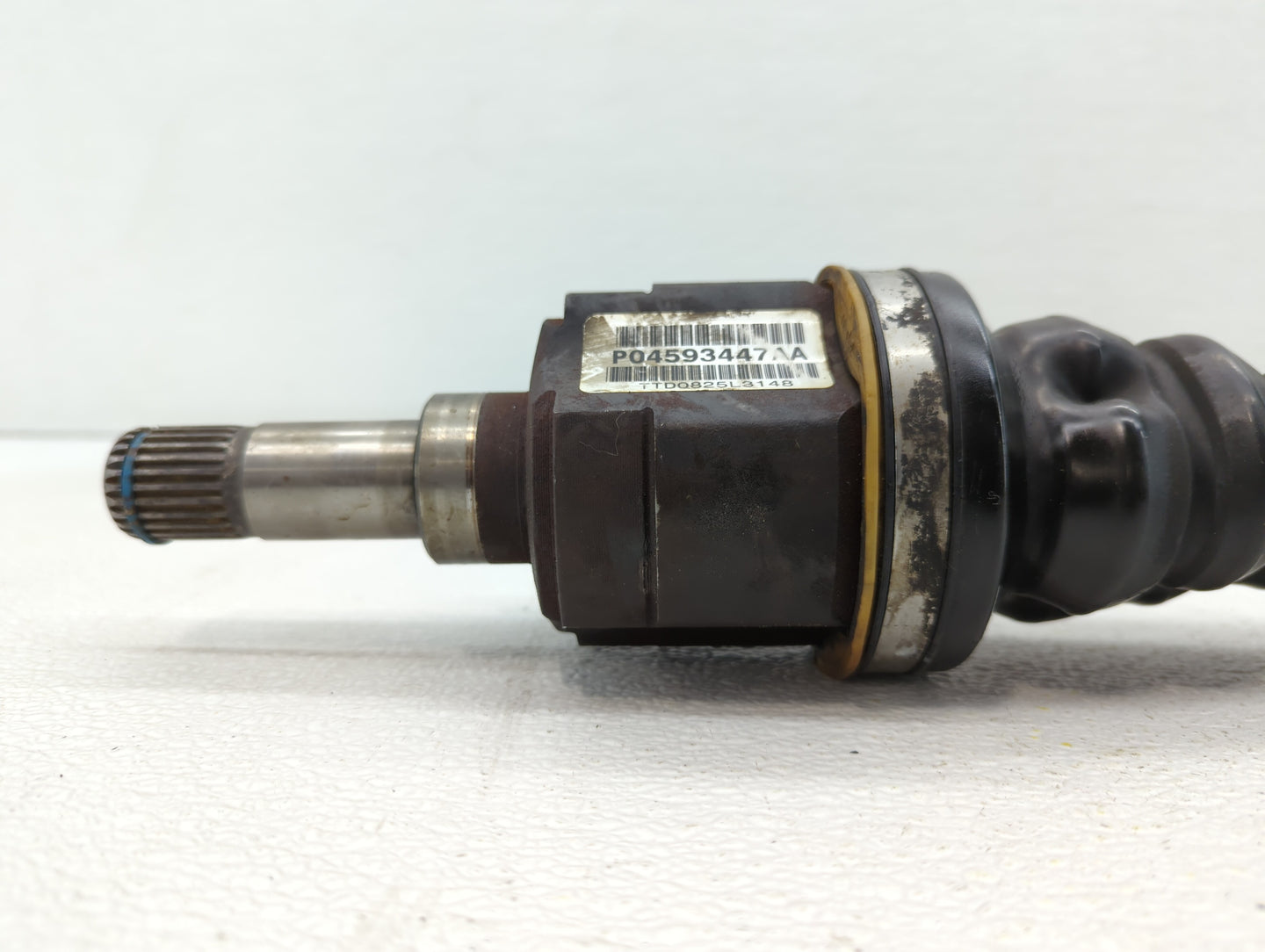 2002-2006 Chrysler Sebring Axle Shaft Front Driver Cv C/v - Oemusedautoparts1.com