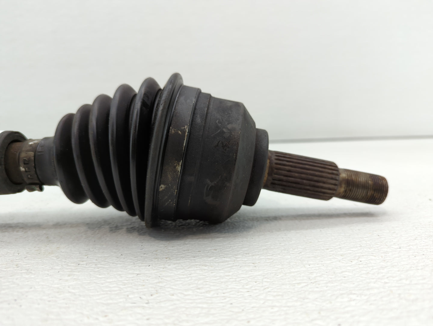 2002-2006 Chrysler Sebring Axle Shaft Front Driver Cv C/v - Oemusedautoparts1.com