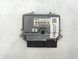 2010 Chevrolet V30 PCM Engine Control Computer ECU ECM PCU OEM P/N:30650454 31286085 Fits OEM Used Auto Parts