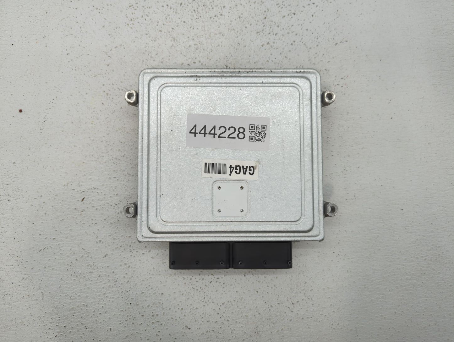2016 Hyundai Santa Fe Sport PCM Engine Control Computer ECU ECM PCU OEM P/N:39130-2GAG5 39130-2GAG1, 39100-2GAG1, 39130-2GAG2 Fits OEM Used Auto Parts - Oemusedautoparts1.com