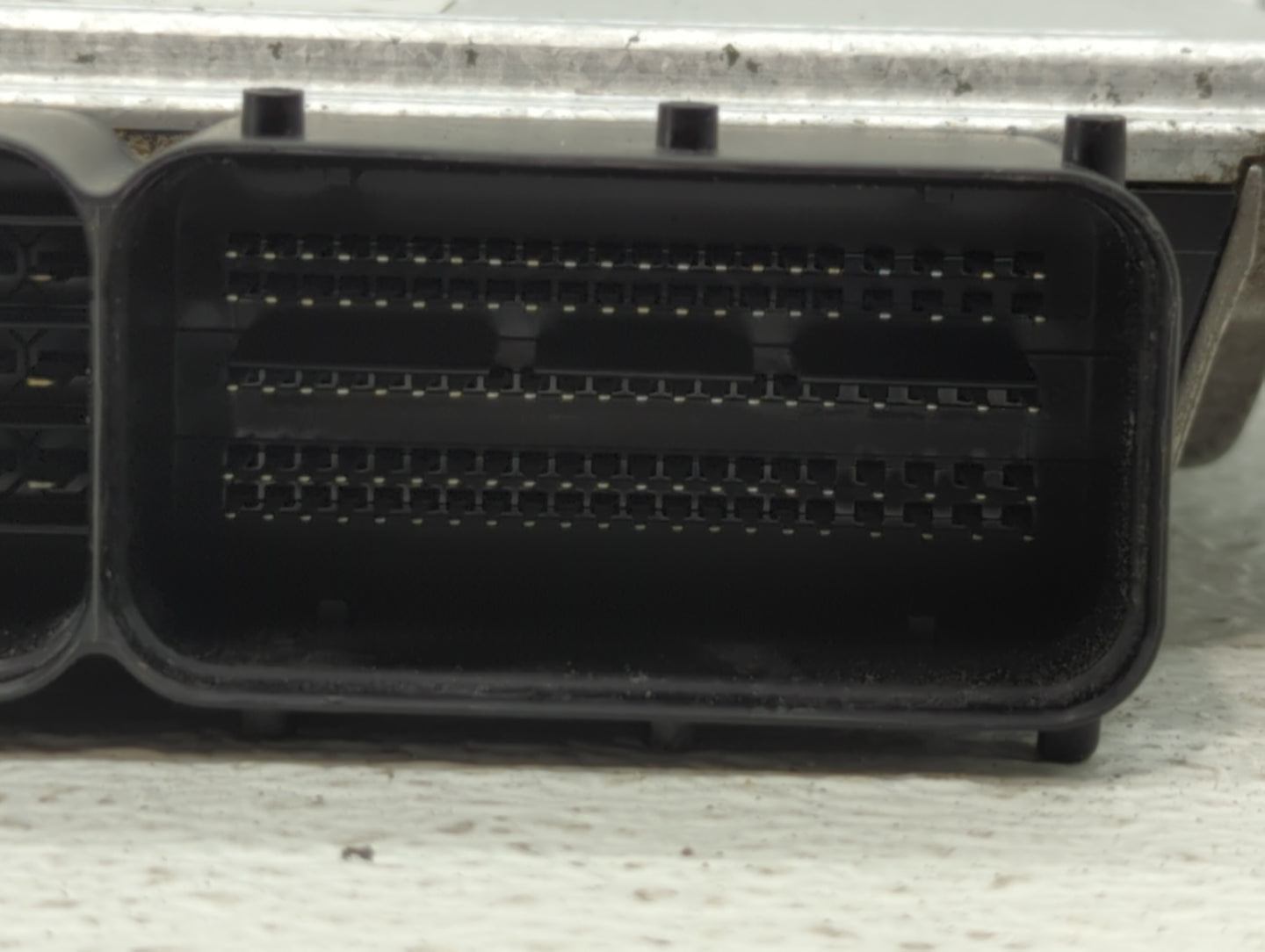 2016 Hyundai Santa Fe Sport PCM Engine Control Computer ECU ECM PCU OEM P/N:39130-2GAG5 39130-2GAG1, 39100-2GAG1, 39130-2GAG2 Fits OEM Used Auto Parts - Oemusedautoparts1.com