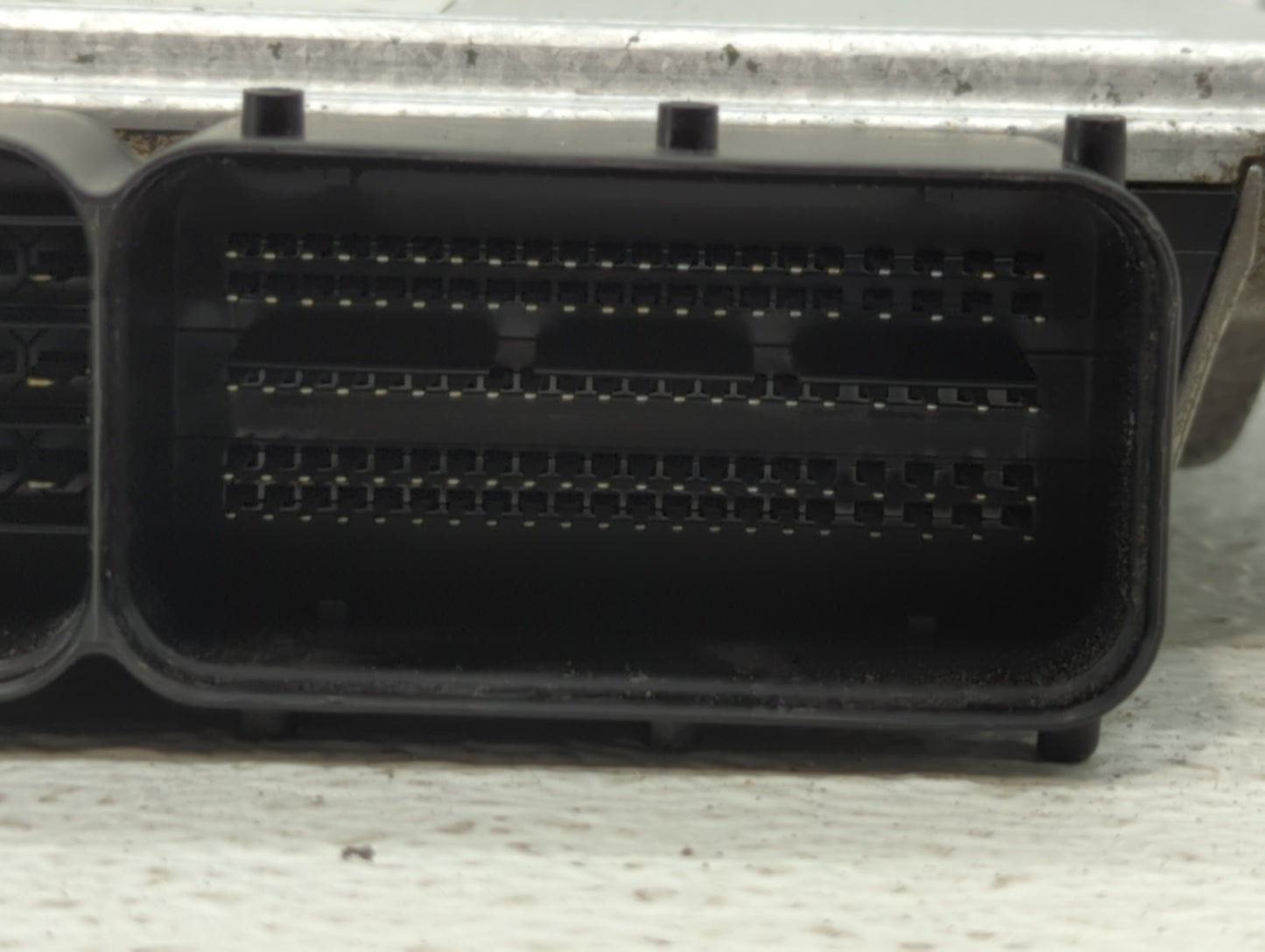 2016 Hyundai Santa Fe Sport PCM Engine Control Computer ECU ECM PCU OEM P/N:39130-2GAG5 39130-2GAG1, 39100-2GAG1, 39130-2GAG2 Fits OEM Used Auto Parts - Oemusedautoparts1.com