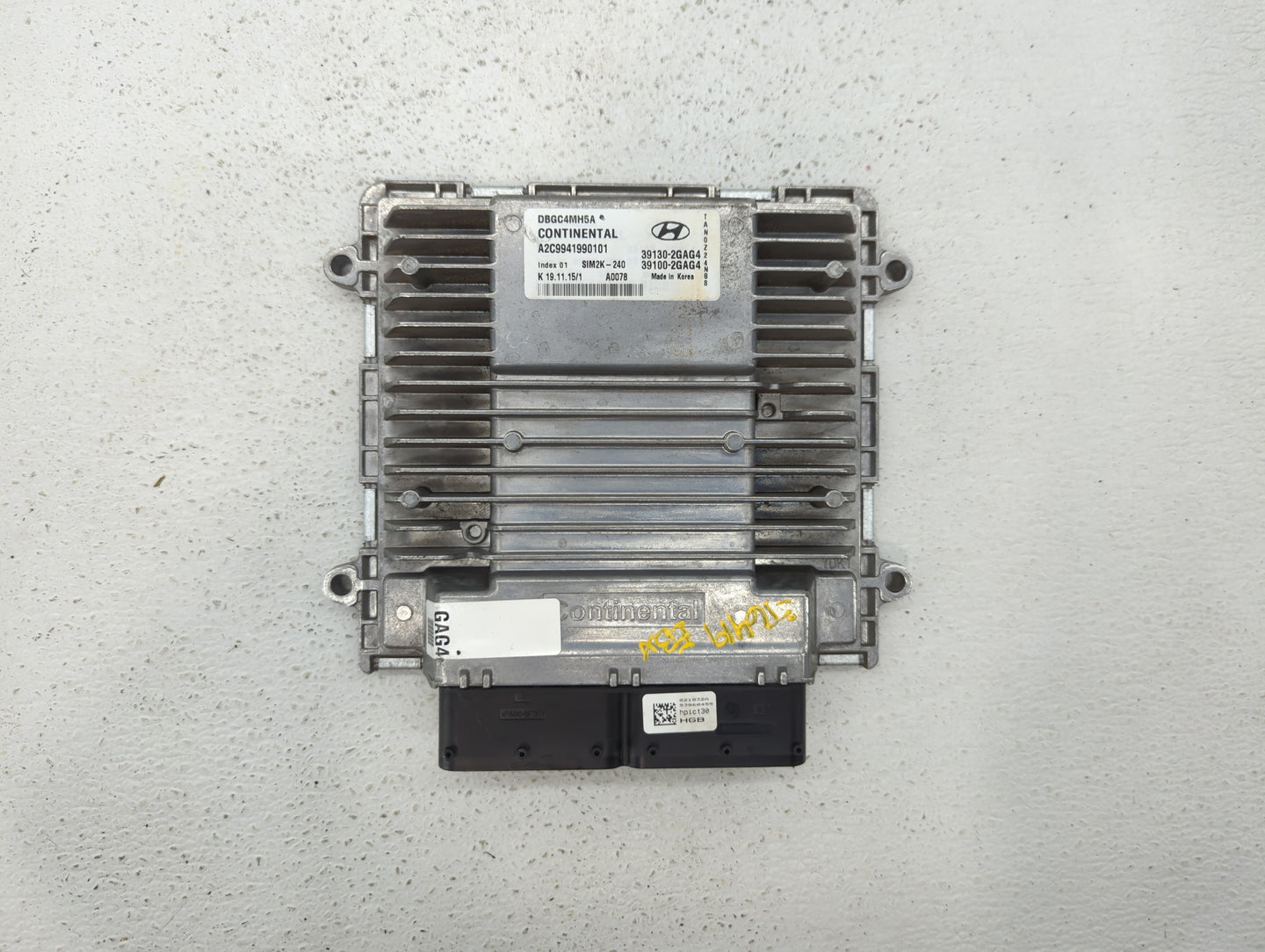 2016 Hyundai Santa Fe Sport PCM Engine Control Computer ECU ECM PCU OEM P/N:39130-2GAG5 39130-2GAG1, 39100-2GAG1, 39130-2GAG2 Fits OEM Used Auto Parts - Oemusedautoparts1.com