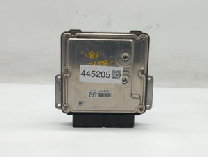 2014-2016 Hyundai Elantra PCM Engine Control Computer ECU ECM PCU OEM P/N:39101-2EML6 39100-2EML6 Fits Fits 2014 2015 2016 OEM Used Auto Parts