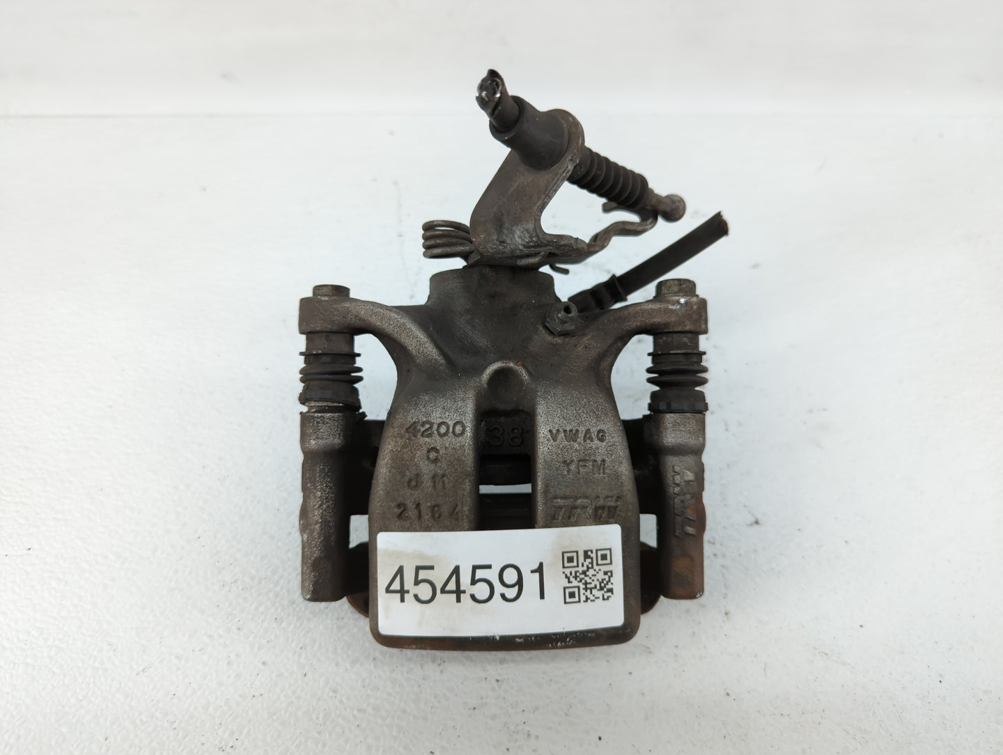 Volkswagen Passat Cc Rear Driver Left Brake Caliper - Oemusedautoparts1.com