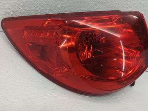 2009 Chevrolet Traverse Tail Light Assembly Driver Left OEM P/N:10T138989 10T187061, 10T172155 Fits OEM Used Auto Parts