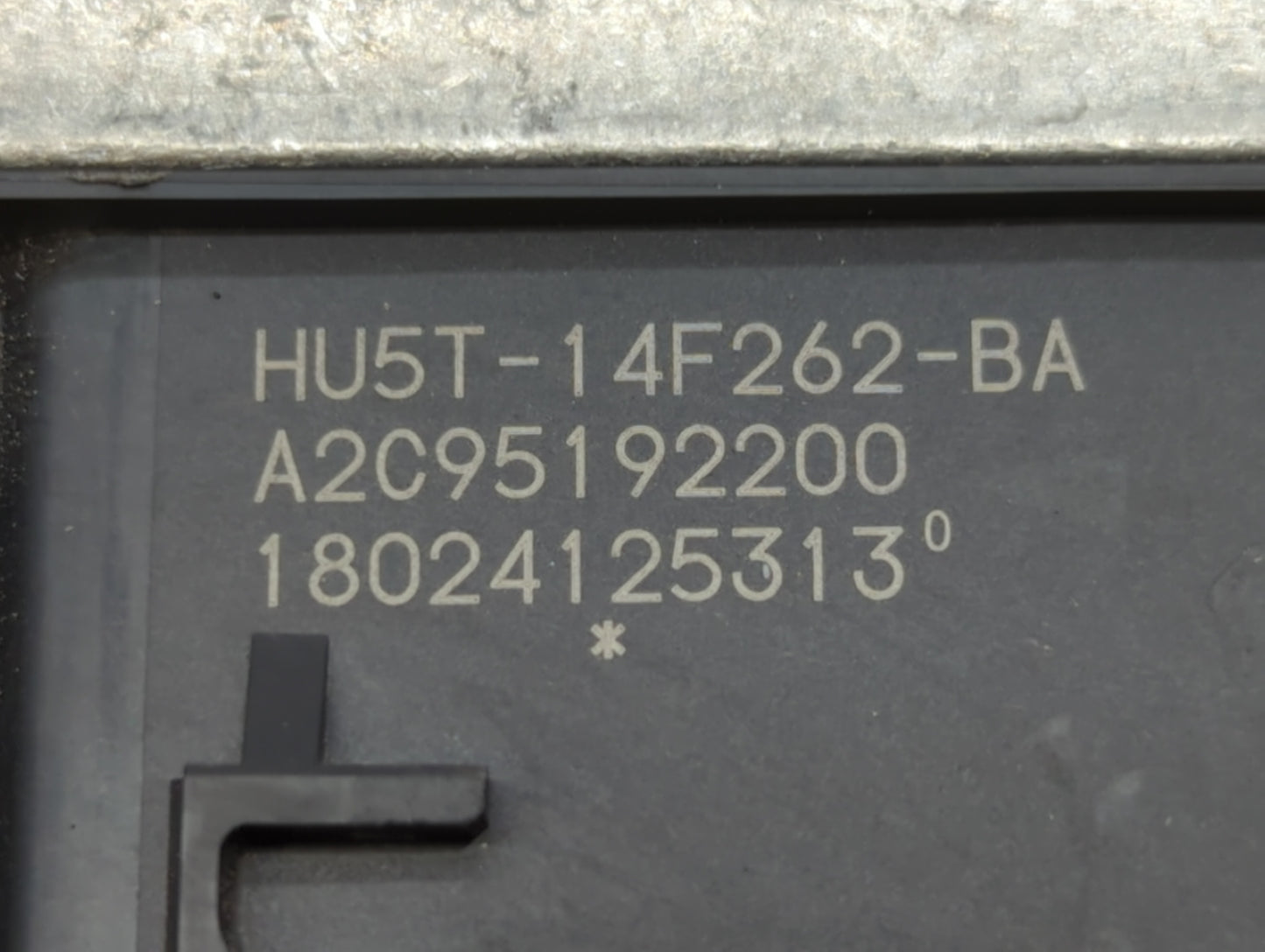 2017-2019 Ford Escape PCM Engine Control Computer ECU ECM PCU OEM P/N:HJ5A-12A650-MA FV6A-12B684-AB Fits Fits 2017 2018 2019 OEM Used Auto Parts - Oemusedautoparts1.com