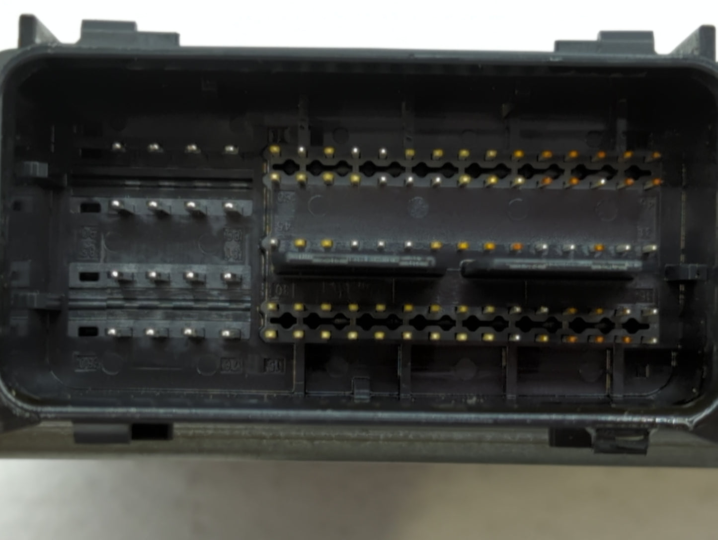 2017-2019 Ford Escape PCM Engine Control Computer ECU ECM PCU OEM P/N:HJ5A-12A650-MA FV6A-12B684-AB Fits Fits 2017 2018 2019 OEM Used Auto Parts - Oemusedautoparts1.com