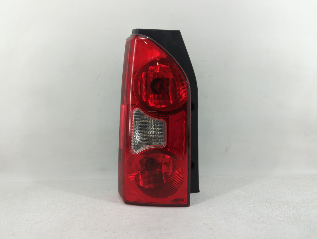 2005-2015 Nissan Xterra Tail Light Assembly Passenger Right OEM P/N:F75B-13B504-B 949 602 Fits OEM Used Auto Parts