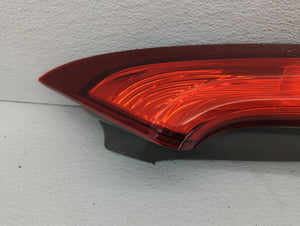 2012-2014 Honda Cr-V Tail Light Assembly Passenger Right OEM P/N:UP18BYTOAAAO UA21CXT0AAA0, UB24DXT0AAA0 Fits Fits 2012 2013 2014 OEM Used Auto Parts