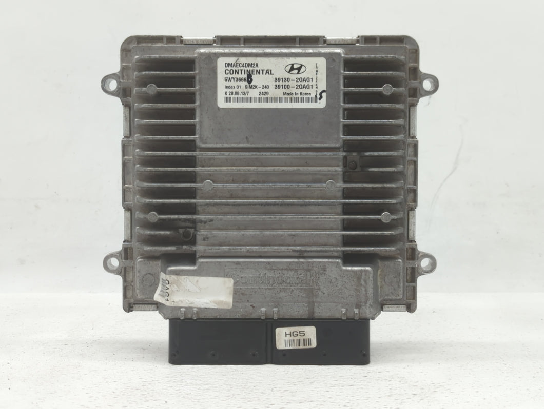 2013 Hyundai Santa Fe PCM Engine Control Computer ECU ECM PCU OEM P/N:39100-2GAG0 39130-2GAG0, 39130-2GAG5, 39130-2GAG1 Fits OEM Used Auto Parts