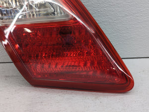 2007-2009 Toyota Camry Tail Light Assembly Driver Left OEM P/N:R2T04 33--123 Fits Fits 2007 2008 2009 OEM Used Auto Parts