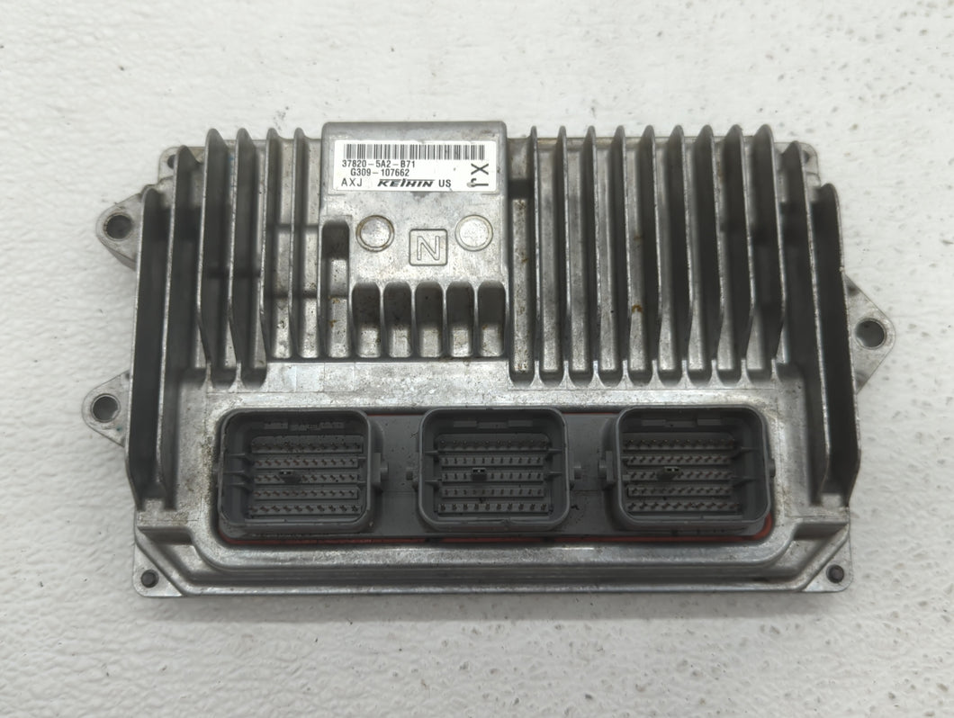 2014 Honda Accord PCM Engine Control Computer ECU ECM PCU OEM P/N:37820-5A2-B71 37820-5A2-B72, 37820-5A3-L32, 37820-5A3-L31 Fits OEM Used Auto Parts