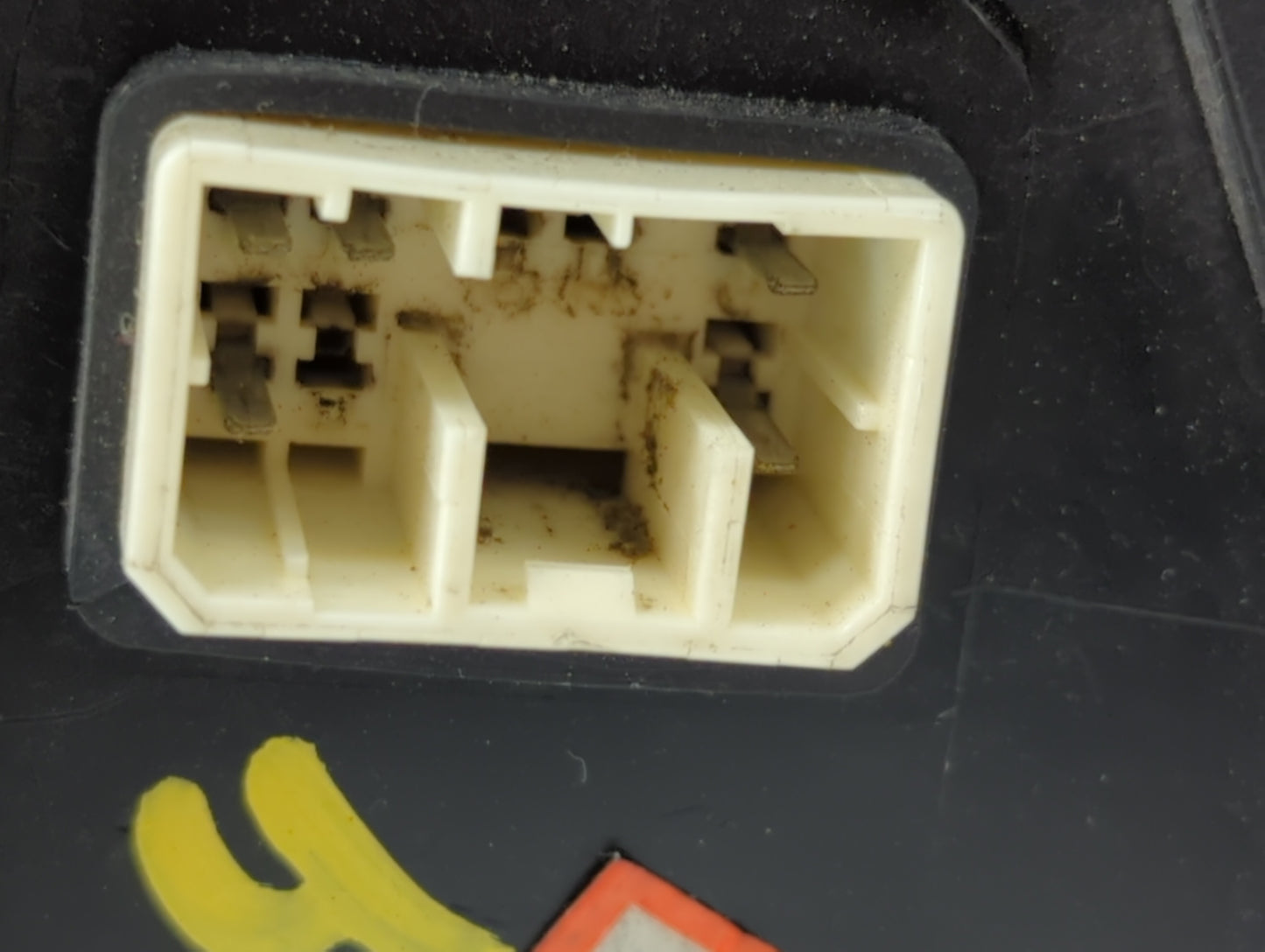 2003-2009 Kia Sorento Side Mirror Replacement Passenger Right View Door Mirror P/N:IIIE11015754 Fits OEM Used Auto Parts