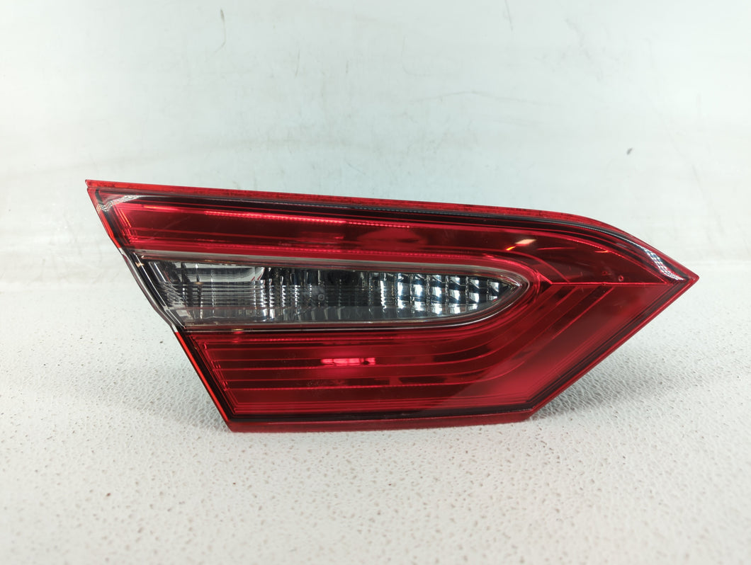 2018-2022 Toyota Camry Tail Light Assembly Driver Left OEM P/N: Fits Fits 2018 2019 2020 2021 2022 OEM Used Auto Parts