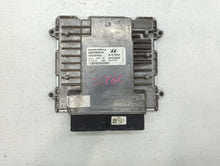 2017 Hyundai Santa Fe Sport PCM Engine Control Computer ECU ECM PCU OEM P/N:39130-2GKR0 39100-2GKR0, 39130-2GKR1, 39100-2GKR1 Fits OEM Used Auto Parts