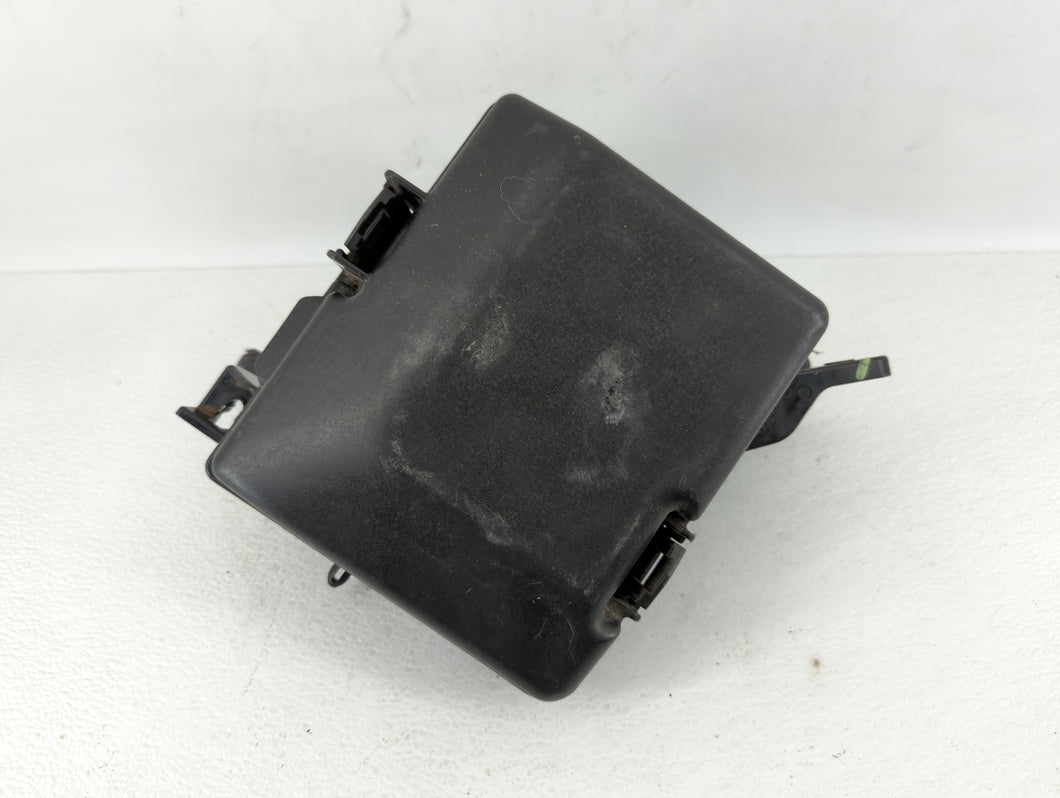 2016-2017 Hyundai Sonata Fusebox Fuse Box Panel Relay Module P/N:6423-0102 91271C2050LB, 91277C2570LC Fits Fits 2016 2017 OEM Used Auto Parts