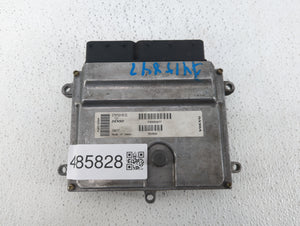 2005 Volvo V40 PCM Engine Control Computer ECU ECM PCU OEM P/N:P30650677 P30743102 Fits Fits 2004 2006 OEM Used Auto Parts