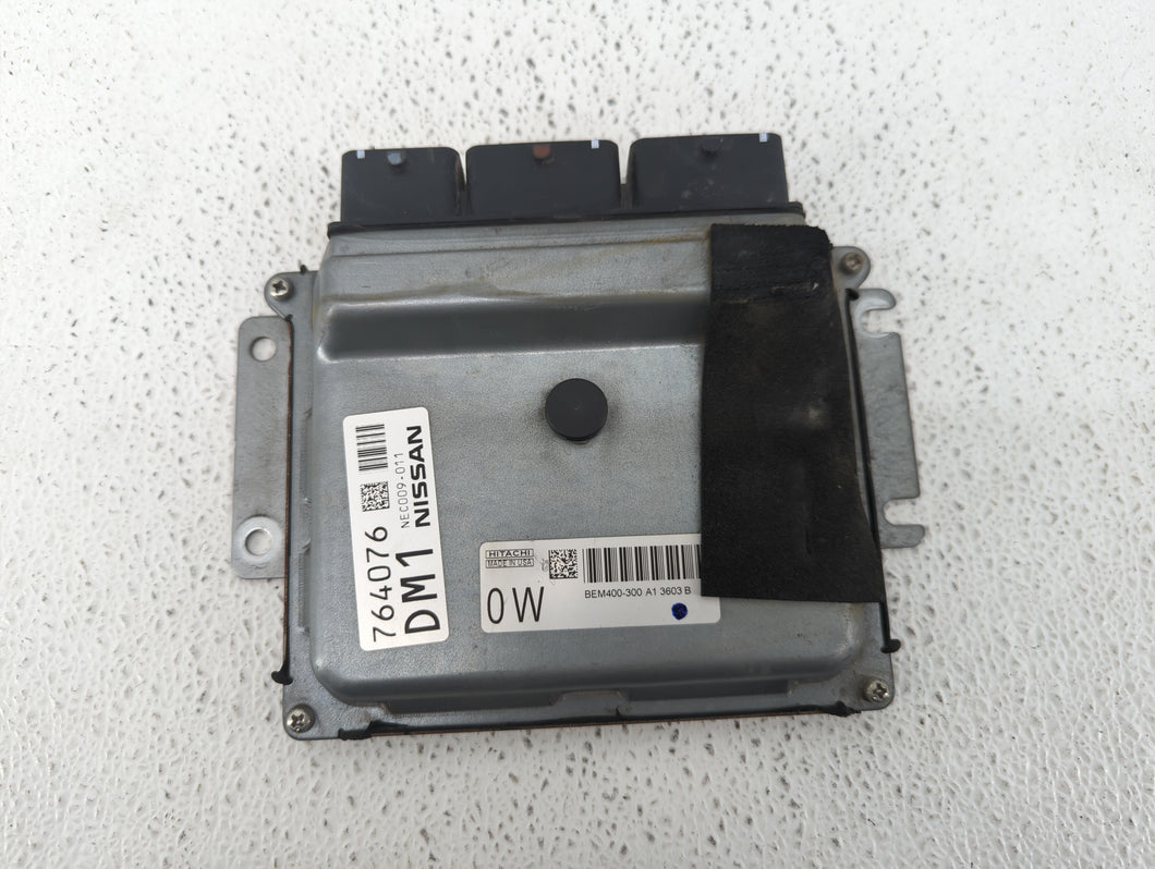 2013-2014 Nissan Altima PCM Engine Control Computer ECU ECM PCU OEM P/N:MEC300-002 A1 BEM400-300 A1 Fits Fits 2013 2014 OEM Used Auto Parts