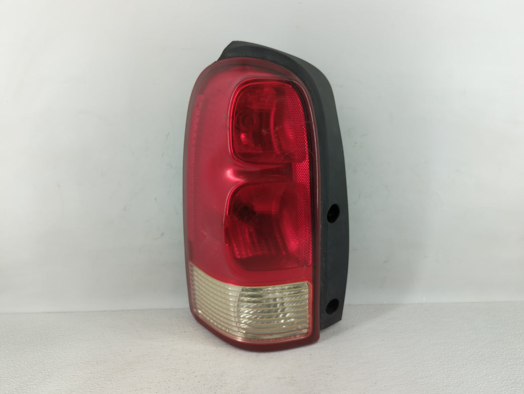 2005-2007 Buick Terraza Tail Light Assembly Driver Left OEM P/N:15216490 Fits Fits 2005 2006 2007 2008 2009 OEM Used Auto Parts