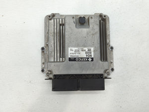 2014-2015 Hyundai Tucson PCM Engine Control Computer ECU ECM PCU OEM P/N:39133-2ELC2 39133-2ELC0 Fits Fits 2014 2015 OEM Used Auto Parts