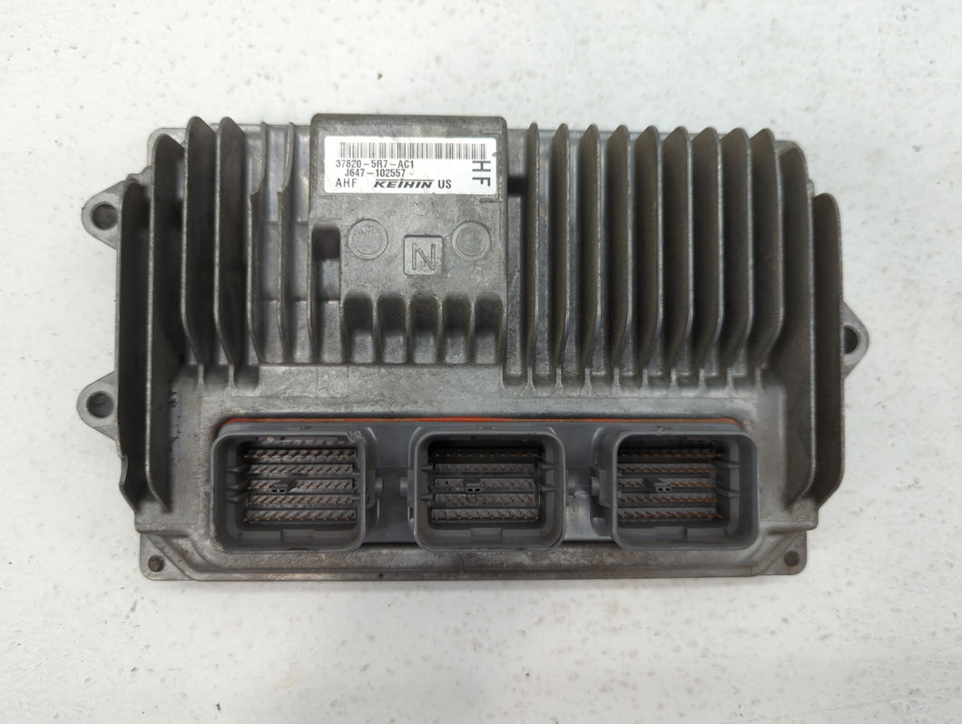 2018-2019 Honda Fit PCM Engine Control Computer ECU ECM PCU OEM P/N:37820-5R7-AC1 37820-5R7-E82, 37820-5R7-U53 Fits Fits 2018 2019 OEM Used Auto Parts