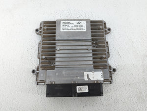 2014-2015 Hyundai Tucson PCM Engine Control Computer ECU ECM PCU OEM P/N:39106-2GBD2 39136-2GBD2 Fits Fits 2014 2015 OEM Used Auto Parts