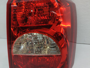 2007 Dodge Caliber Tail Light Assembly Passenger Right OEM P/N:05303880AF 05303752AF, 05303752AE Fits OEM Used Auto Parts