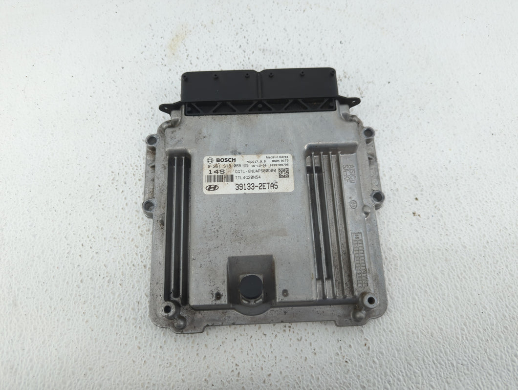 2016-2018 Hyundai Tucson PCM Engine Control Computer ECU ECM PCU OEM P/N:39133-2ETA9 39133-2ETA5 Fits Fits 2016 2017 2018 OEM Used Auto Parts