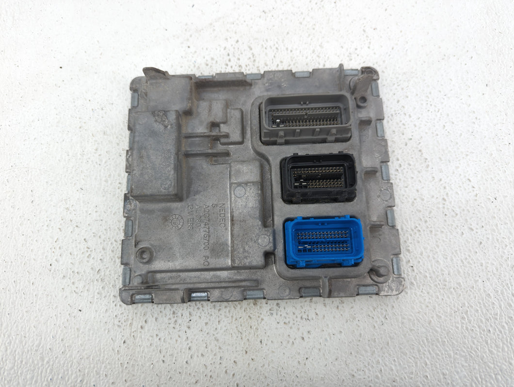 2020-2021 Chevrolet Malibu PCM Engine Control Computer ECU ECM PCU OEM P/N:12696017 12703745, 12702989 Fits Fits 2020 2021 2022 OEM Used Auto Parts