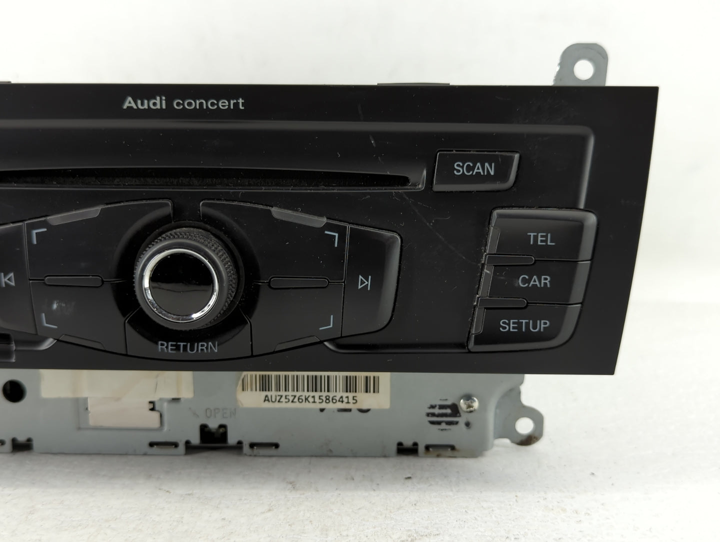 2010-2012 Audi A4 Radio AM FM Cd Player Receiver Replacement P/N:8T1 035 186 R Fits Fits 2010 2011 2012 2013 2014 2015 2016 2017 OEM Used Auto Parts - Oemusedautoparts1.com