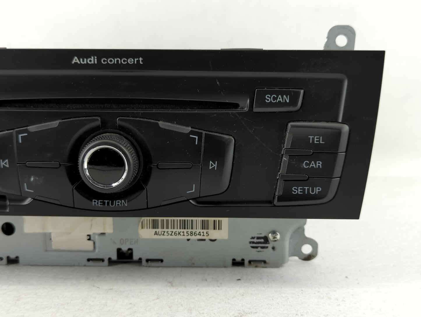 2010-2012 Audi A4 Radio AM FM Cd Player Receiver Replacement P/N:8T1 035 186 R Fits Fits 2010 2011 2012 2013 2014 2015 2016 2017 OEM Used Auto Parts - Oemusedautoparts1.com