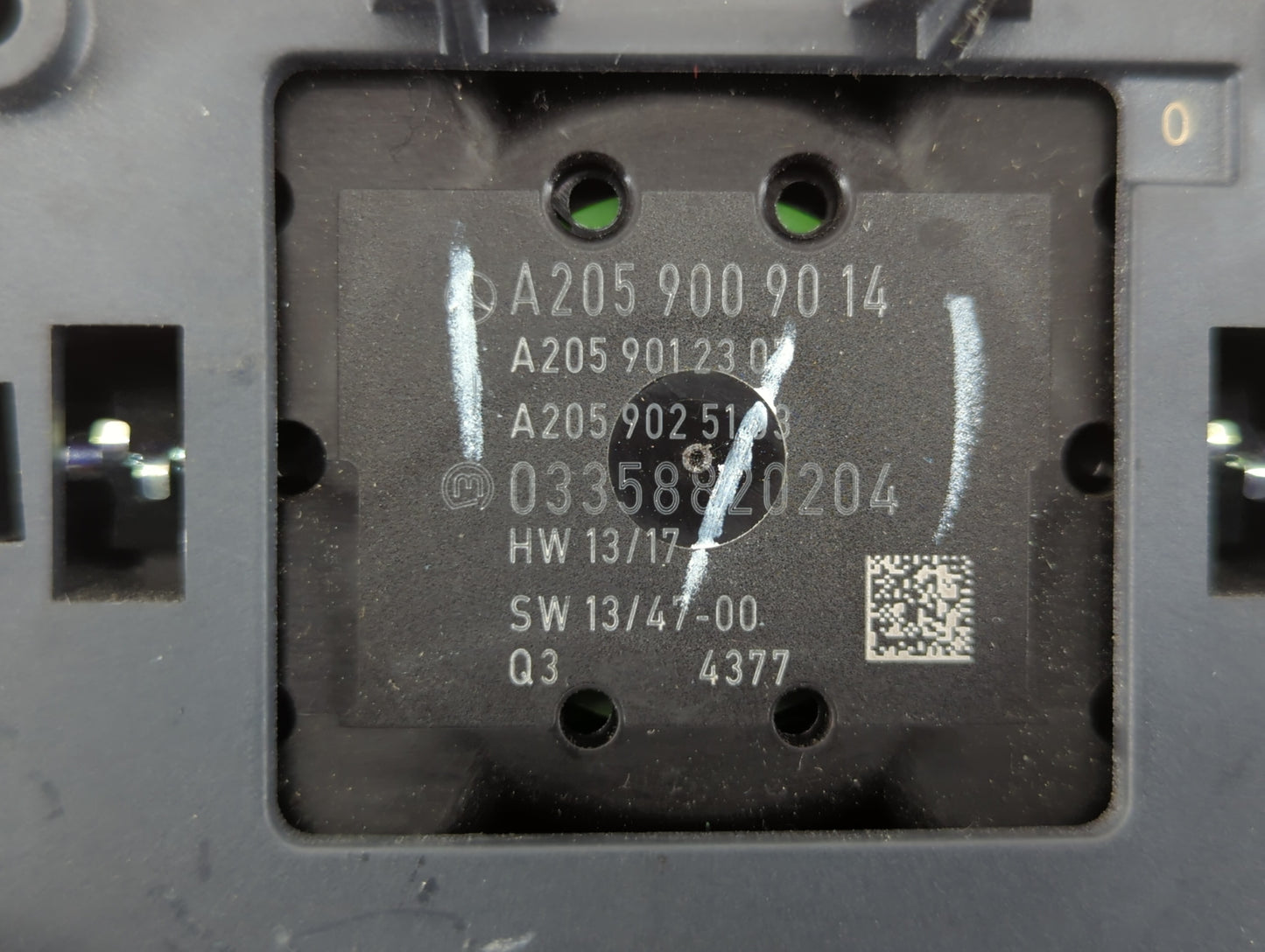 2018 Mercedes-benz C300 Center Console Switch Control - Oemusedautoparts1.com