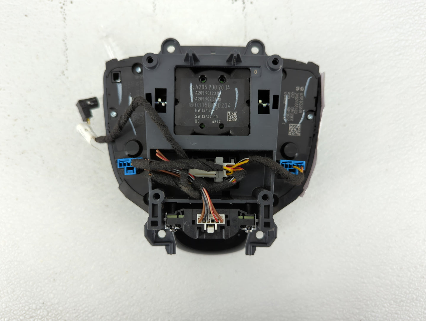 2018 Mercedes-benz C300 Center Console Switch Control - Oemusedautoparts1.com