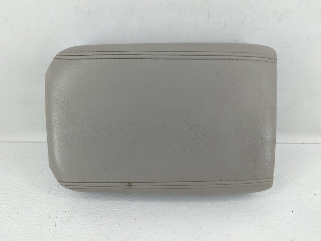 2008 Saturn Outlook Center Console Armrest Cover Lid P/N:25892052 Fits OEM Used Auto Parts