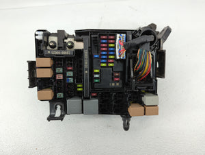 2017 Hyundai Elantra Fusebox Fuse Box Panel Relay Module P/N:91956-F2021 91956-F2020, 91200F3261AA Fits OEM Used Auto Parts