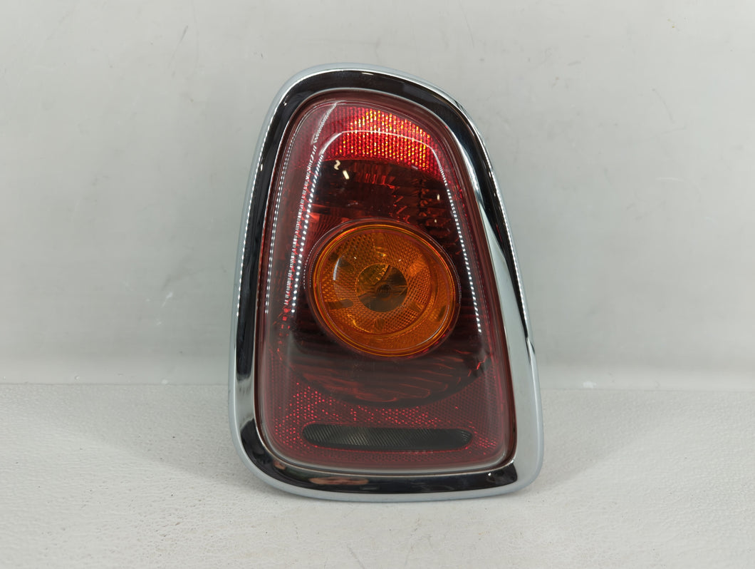 2008 Mini Cooper Tail Light Assembly Driver Left OEM P/N:2757011 2757009, 2751307 Fits OEM Used Auto Parts