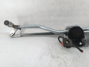 2018 Mini Cooper Clubman Front Windshield Wiper Motor P/N:0 390 243 531 Fits OEM Used Auto Parts