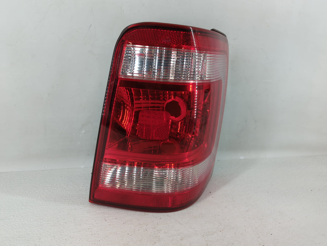 2008-2012 Ford Escape Tail Light Assembly Passenger Right OEM P/N:44ZH-1922 B Fits Fits 2008 2009 2010 2011 2012 OEM Used Auto Parts