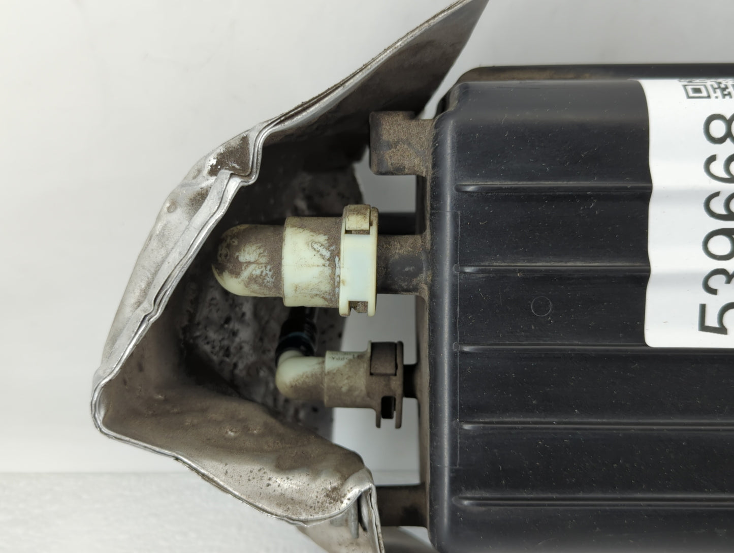 2015 Dodge Caravan Fuel Vapor Charcoal Canister - Oemusedautoparts1.com