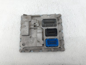 2020-2022 Chevrolet Equinox PCM Engine Control Computer ECU ECM PCU OEM P/N:12702989, 12710152 Fits Fits 2020 2021 2022 OEM Used Auto Parts