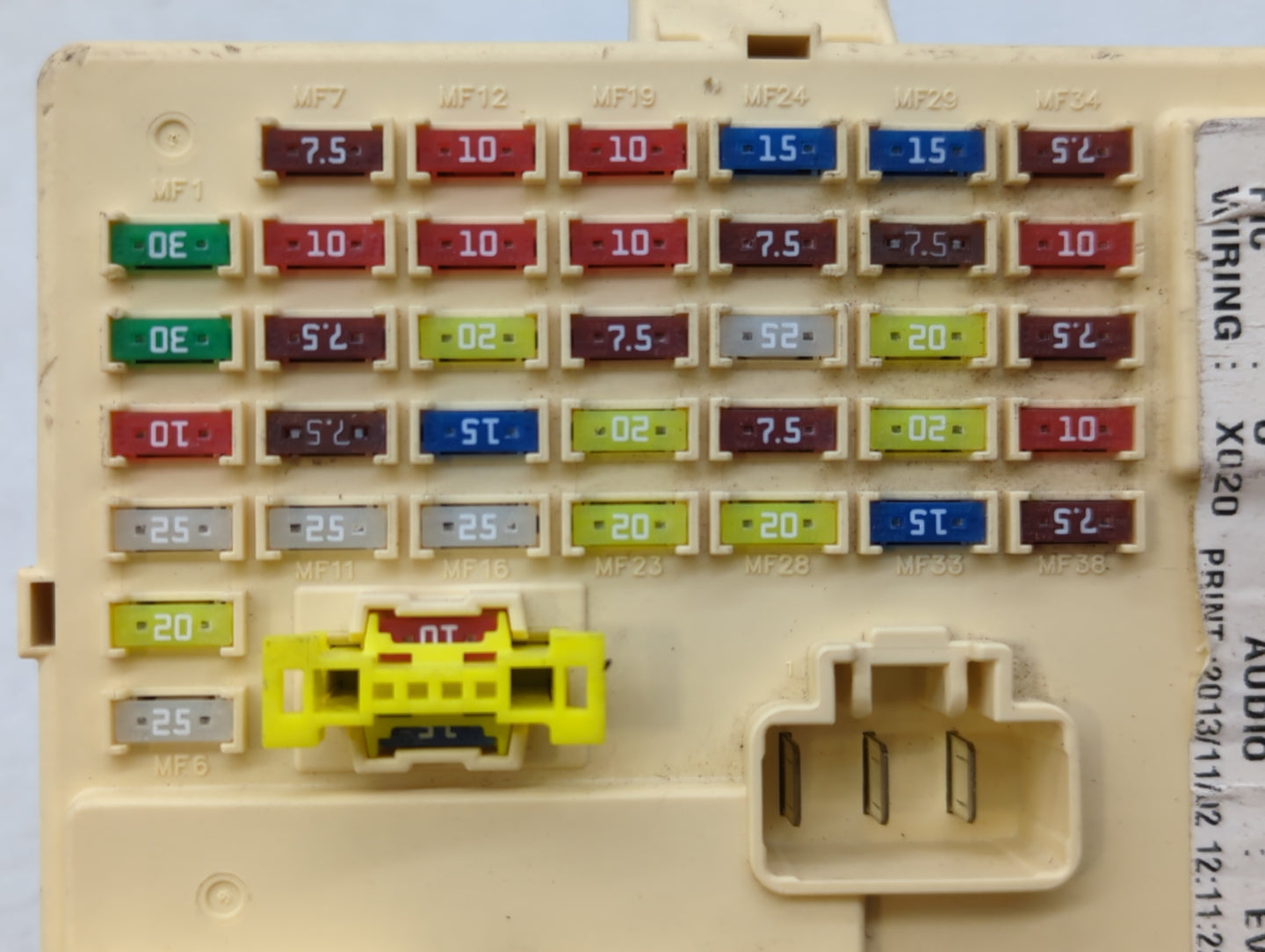 2013-2015 Hyundai Sonata Chassis Control Module Ccm Bcm Body Control - Oemusedautoparts1.com