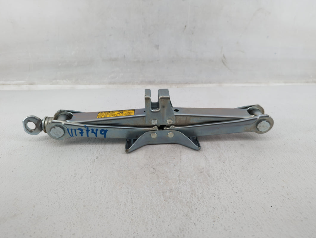 2011 Scion Xb Spare Scissor Car Jack