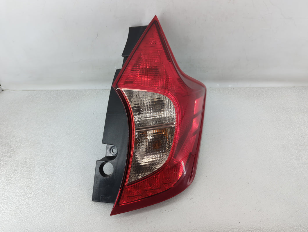 2014-2019 Nissan Versa Tail Light Assembly Passenger Right OEM P/N:65503WC0A Fits Fits 2014 2015 2016 2017 2018 2019 OEM Used Auto Parts