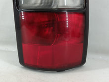 2004-2006 Gmc Yukon Tail Light Assembly Passenger Right OEM P/N:15224182 Fits Fits 2004 2005 2006 OEM Used Auto Parts