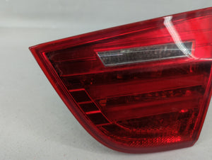 2009-2011 Bmw 323i Tail Light Assembly Passenger Right OEM P/N:218402 Fits Fits 2009 2010 2011 OEM Used Auto Parts