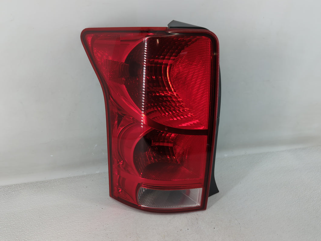 2007 Suzuki Vitara Tail Light Assembly Driver Left OEM P/N:25842440 Fits Fits 2008 2009 OEM Used Auto Parts